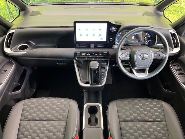 ヴォクシー1.8 ハイブリッド S-Z