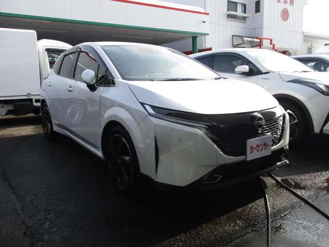 ノートオーラ1.2 G FOUR レザーエディション 4WD