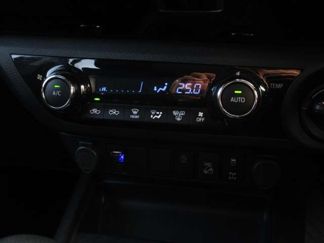 �ЊO10�^SD�i�r�E�t���Z�O�EB�J�����EHDMI�EGR�X�|�A�[�c�o�[/�A���_�[�J�o�[/�}�b�h�t���b�v�E�v����H�E�ЊO�h�����R�EETC�E�v���N���b�V���E���[�_�[�N���[�Y�ELDA�ERSA