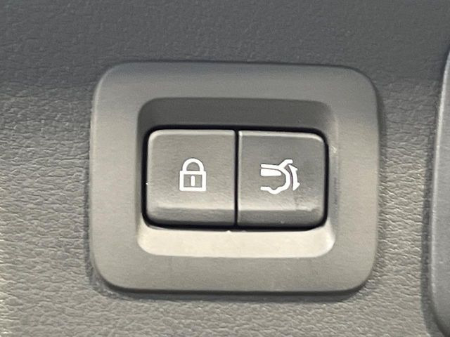 �y�p���[�o�b�N�h�A�z�X�}�[�g�L�[��^�]�Ȃ̃{�^�������������Ń��A�Q�[�g�������ŊJ���܂�!�ו��������Ă��鎞��A�����ʒu�ɂ���o�b�N�h�A��߂�ۂɕ֗��ȋ@�\�ł���