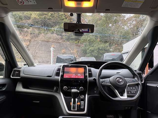 セレナ2.0 ハイウェイスター プロパイロット エディション