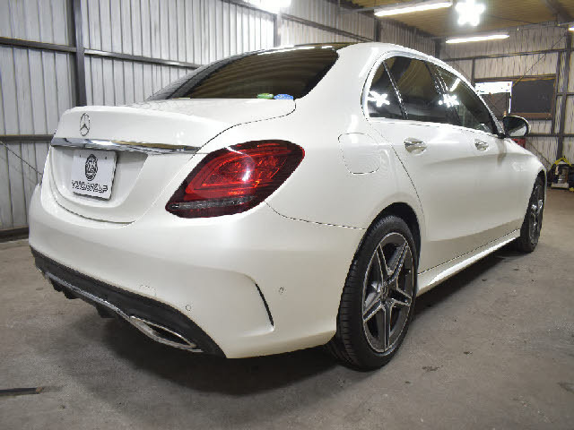 CクラスC200 アバンギャルド AMGライン