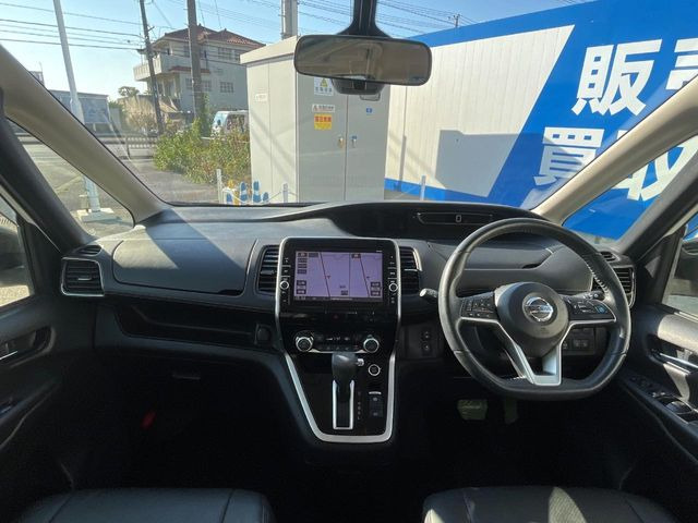 セレナ2.0 ハイウェイスター プロパイロット エディション