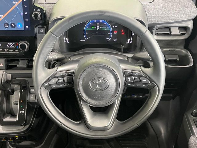 �y�����v�����X�e�A�����O�z�㎿�Ȋv���g�p���邱�ƂŁA��ɂ����������݂ƂĂ��^�]���₷���n���h���ł���