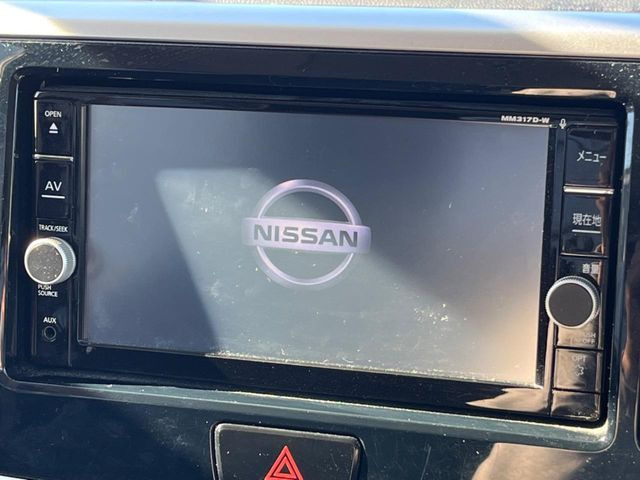 �y�����i�r�z�l�C�̏����i�r�𑕔����Ă���܂��B�i�r�̎g���₷���͂������A�I�[�f�B�I�@�\���[��!�L�����v�◷�s�͂������A�ʋ΂┃�����ȂǕ��i�̃h���C�u���y�����Ȃ�͂���