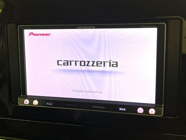 �y�i�r�z�l�C�̃i�r�𑕔��B�I�[�f�B�I�@�\���[�����Ă���ABluetooth�ڑ�����΂������̃X�}�z��MP3�v���C���[�̉��y���Đ��\!�����̉^�]������Ɋy�����Ȃ�܂�!!