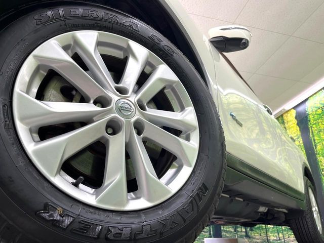 �y���������C���`�A���~�z�C�[���z�O�ςɃ}�b�`���������A���~�z�C�[���𑕒����Ă���܂��B�e��ЊO�A���~�z�C�[����A�X�^�b�h���X�^�C�����戵�����Ă���܂��B���񂲑��k����������