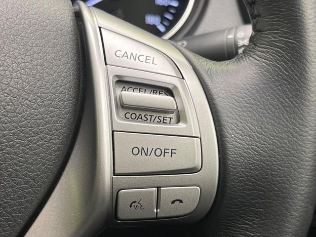 �y�N���[�Y�R���g���[���z�������H�����N���N���s�B�A�N�Z���𗣂��Ă���葬�x�ő��s���ł��A�������^�]���̕��S���y��!�����E�������ȒP�ȃX�C�b�`����Œ����ł��܂��B