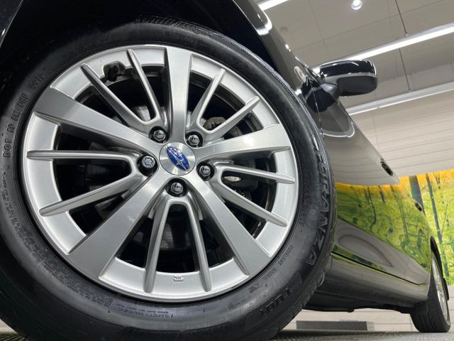 �y�����A���~�z�C�[���z�O�ςɃ}�b�`���������A���~�z�C�[���𑕒����Ă���܂��B�e��ЊO�A���~�z�C�[����A�X�^�b�h���X�^�C�����戵�����Ă���܂��B���񂲑��k����������