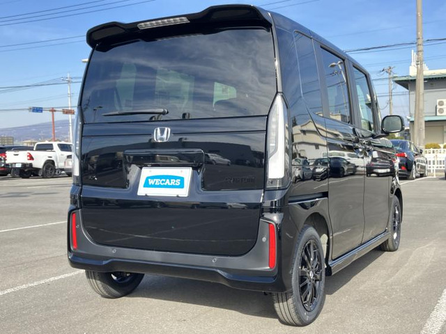 N-BOXカスタムブラック スタイル