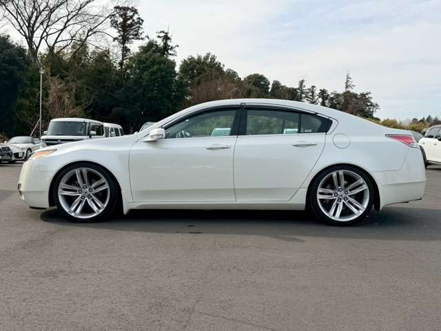 ���X�݌ɂ͊O���A�����N���[�j���O��ɓW�����A�����Ď��̏C�����̗L���A���[�^�[��������̗L������O�ҋ@�ւɂ�錟����S����{���Ă���܂��B�Ԍ��A�����A����h�������ЂőΉ��ł��܂��̂ł����S���������B