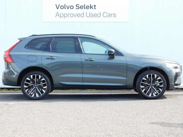 V60ウルトラ T6  AWD プラグインハイブリッド 4WD