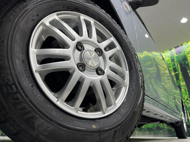 �y13�C���`�A���~�z�C�[���z�O�ςɃ}�b�`�����A���~�z�C�[���𑕒����Ă���܂��B�e��A���~�z�C�[����A�X�^�b�h���X�^�C�����戵�����Ă���܂��B���񂲑��k����������