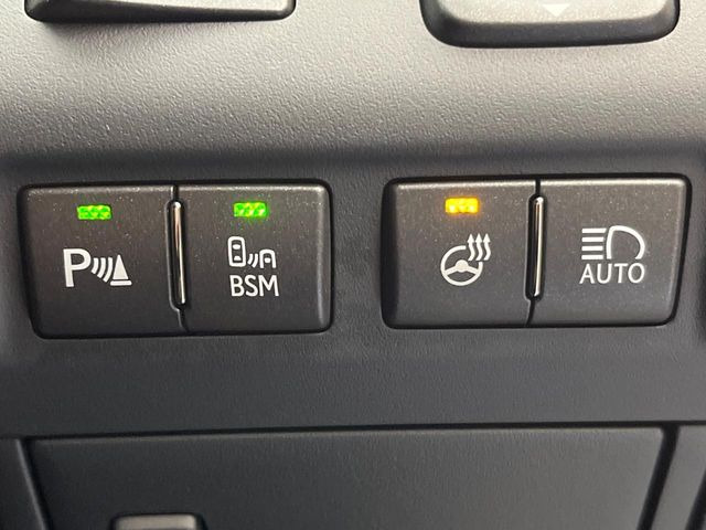 �y�v���N���b�V���Z�[�t�e�B�z�O���̎ԗ��������m���A�Փ˂������Ȏ��͌x��Œ��ӂ𑣂��A�u���[�L�𓥂ޗ͂��T�|�[�g�B�u���[�L�𓥂߂Ȃ������ꍇ�͏Փ˔�Q�y���u���[�L���쓮�A�Փˉ�����T�|�[�g���܂��B