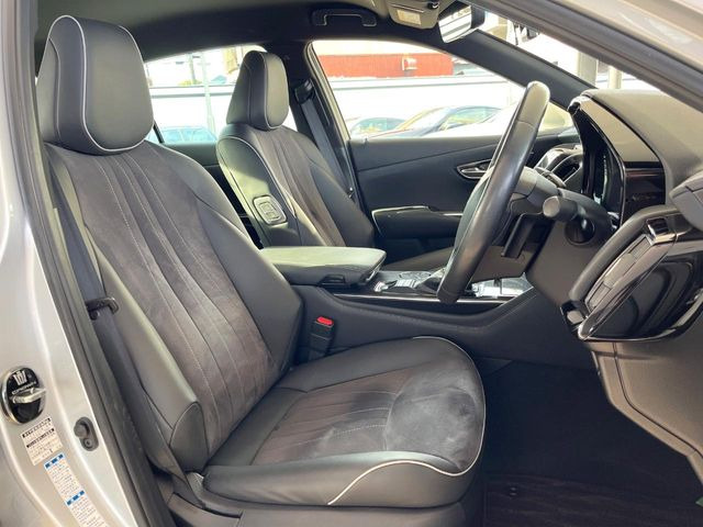 �y�n�[�t���U�[�V�[�g�z�������ƍ���S�n�𗼗������l�C�̃V�[�g���w�ʁE���ʂ̓X�G�[�h���ƂȂ��Ă���A���G��⊊��ɂ����ɗD��Ă��܂��B�C���╞���ɍ��E���ꂸ���K�ɂ���肢�������܂��B