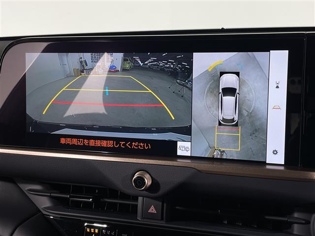 クラウンスポーツ2.5 Z E-Four 4WD