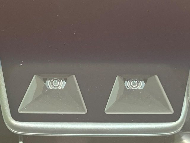 �y�X�}�[�g�A�V�X�g�z���s���ɑO���̎ԗ�����F�����A�Փ˂������Ȏ��͌x��ƃu���[�L�ŏՓˉ���Ɣ�Q�y�����A�V�X�g�B�����S�Ƀh���C�u�����y���݂��������܂��B