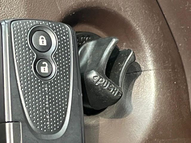 �y�L�[���X�z�������ꂽ�ꏊ����ł��{�^����Ńh�A�̊J���E�{�����ł���̂łƂ��Ă��֗�!�h�A�̌�������ɏ������邱�Ƃ�����܂����