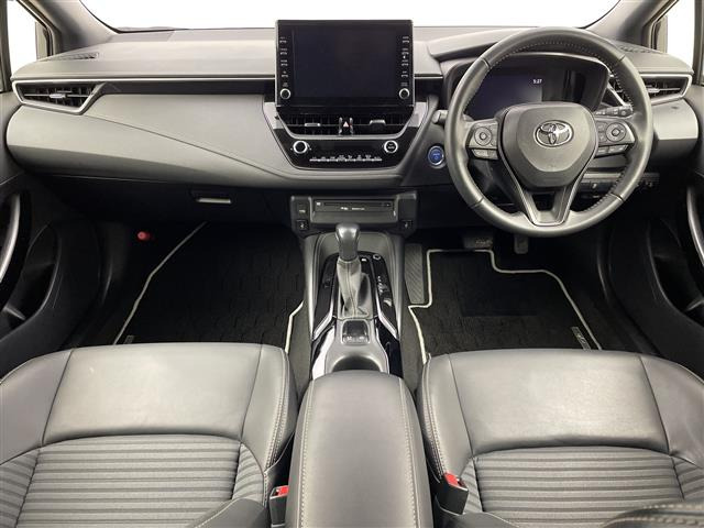 カローラツーリング1.8 ハイブリッド W×B