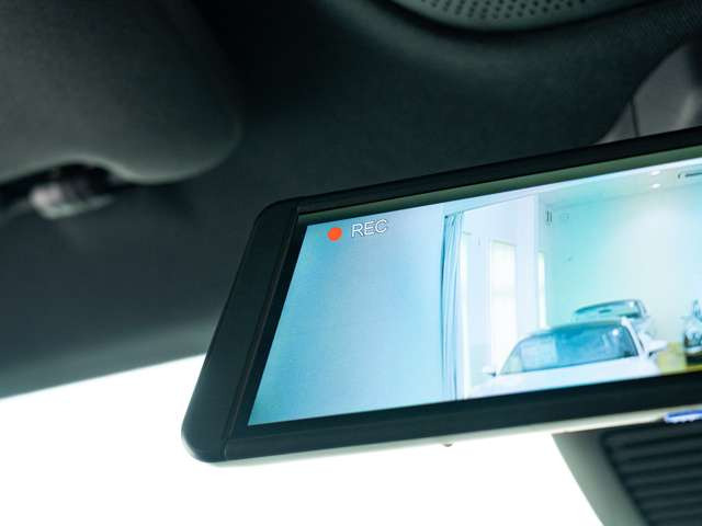 �y �J�X�^�}�C�Y �z��ȃJ���[�����O�͔������郉�b�s���O���������߁B�O��̃o���p�[�ƐF���������ăp���_�̂悤�ȃc�[�g��(�c�[�g�[��)�̎d�l�ɂ��Ă������ł���B�����k���҂����Ă���܂��B