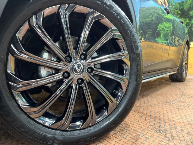 �y���f���X�^19�C���`�A���~�z�C�[���z�O�ςɃ}�b�`���������A���~�z�C�[���𑕒����Ă���܂��B�e��ЊO�A���~�z�C�[����A�X�^�b�h���X�^�C�����戵�����Ă���܂��B���񂲑��k����������