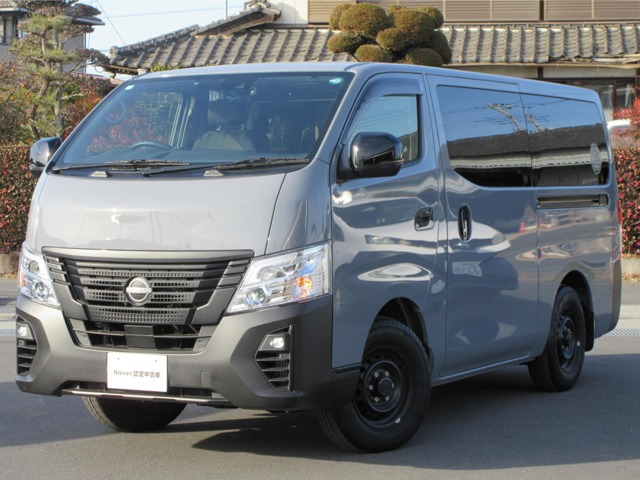 キャラバン2.4 グランドプレミアム GX ロング MYROOM 折り畳みベッド ディーゼル 4WD