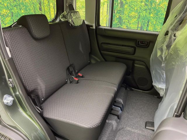 ���i���ȃI���W�i���t���A�}�b�g���I�v�V�����ɂĂ��p�ӂ��Ă���܂��B���D���ȃf�U�C����J���[�����Ԃɍ��킹�đI��ł����������Ƃ��ł��܂���