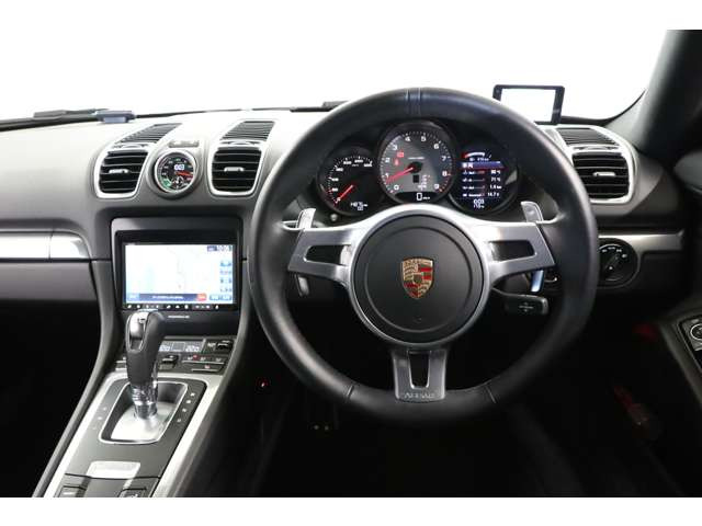 �X�|�[�c�f�U�C���X�e�A�����O�ň���₷�����񂵂��₷���X�e�A�����O�ł��B���U�[�̉����n�K�����Ȃ��R���f�B�V�����̗ǂ�1��ł��B