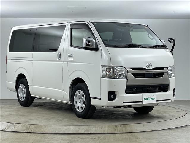 ハイエースバン