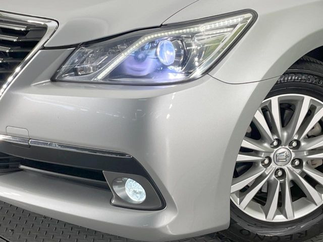 �yLED�w�b�h���C�g�z���V����ԑ��s�����ǍD�Ȏ��E���m�ۂ����S���ĉ^�]�ł��鍂�P�xLED�w�b�h���C�g�𑕔�!�_�����x�������A����d�͂��}�����Ă��܂��B