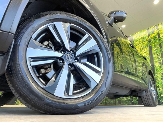 �y����19�C���`�A���~�z�C�[���z�O�ςɃ}�b�`���������A���~�z�C�[���𑕒����Ă���܂��B�e��ЊO�A���~�z�C�[����A�X�^�b�h���X�^�C�����戵�����Ă���܂��B���񂲑��k����������