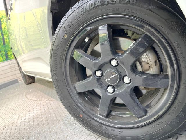 �y�A���~�z�C�[���z�O�ςɃ}�b�`�����A���~�z�C�[���𑕒����Ă���܂��B�e��A���~�z�C�[����A�X�^�b�h���X�^�C�����戵�����Ă���܂��B���񂲑��k����������