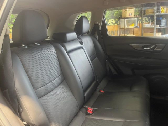 �㕔���Ȃ��C�ɂȂ�悤�ȃL�Y�E�����ւ��蓙�A�傫�ȃ_���[�W�͂Ȃ��A�ǍD�ȏ�Ԃł��B