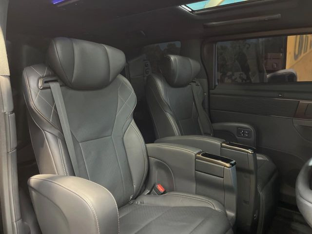 ���ڒ����̓E�H�[�N�X���[�ƂȂ��Ă���܂��B���ڂƎO��ڂ̈ړ�����~�肪�Ƃ��Ă��y�ɂȂ�̂ŁA���~��̍ۂ��X�g���X�������邱�Ƃ͂���܂����