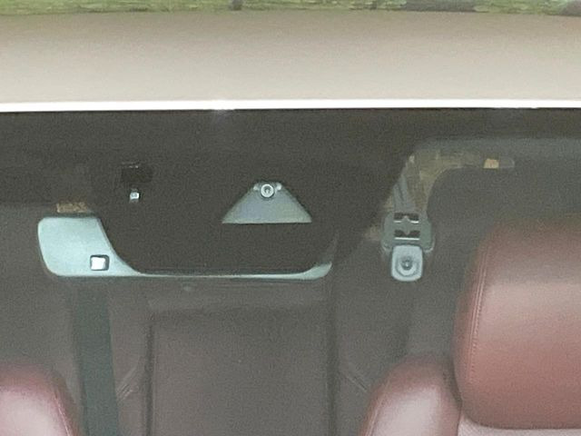 �y�X�}�[�g�V�e�B�u���[�L�T�|�[�g�z�ᑬ���s���ɑO���̎ԗ�����F�����A�Փ˂������Ȏ��͌x��ƃu���[�L�ŏՓˉ���Ɣ�Q�y�����A�V�X�g�B�����S�Ƀh���C�u�����y���݂��������܂��B