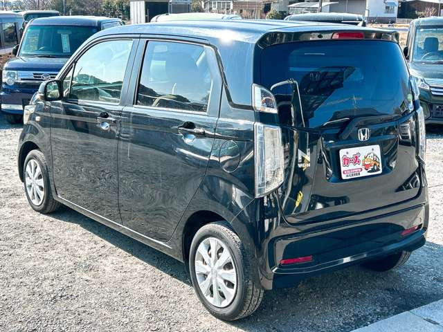 ���X�ł͌y�����Ԃ��畁�ʎԂ܂ŕ��L���I�[�����[�J�[�̎Ԏ�E�F�E�O���[�h��L�x�ɑ����Ă���܂��B