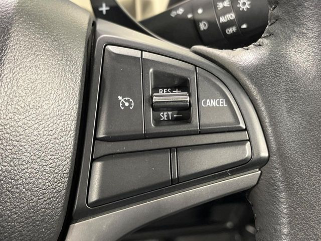 �y�N���[�Y�R���g���[���z�������H�����N���N���s�B�A�N�Z���𗣂��Ă���葬�x�ő��s���ł��A�������^�]���̕��S���y��!�����E�������ȒP�ȃX�C�b�`����Œ����ł��܂��B