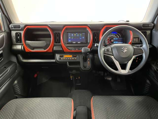 ���D�݂̃I�v�V�����𑕒����Č�[�Ԃ��邱�Ƃ��\�ł��B�i�r�E�o�b�N�J�����EETC�E��ȃt���b�v�_�E�����j�^�[�E�R�[�e�B���O�E�V�[�g�J�o�[�E�h���C�u���R�[�_�[�E�G���W���X�^�[�^�[ �ȂǂȂǎ戵����!