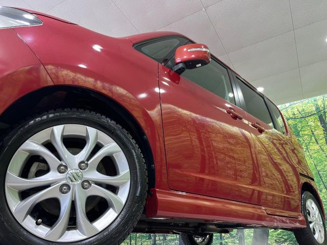 �y����16�C���`�A���~�z�C�[���z�O�ςɃ}�b�`���������A���~�z�C�[���𑕒����Ă���܂��B�e��ЊO�A���~�z�C�[����A�X�^�b�h���X�^�C�����戵�����Ă���܂��B���񂲑��k����������