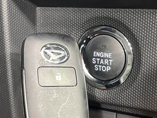 �y�L�[�t���[�V�X�e���z�J�o����|�P�b�g�ɓ��ꂽ�܂܂ł��h�A�̎{���E�������\�ȃX�}�[�g�L�[�𑕔��B�G���W���̃I���E�I�t�����J�M�����o���K�v����������Ƃ��Ă��֗��ł���