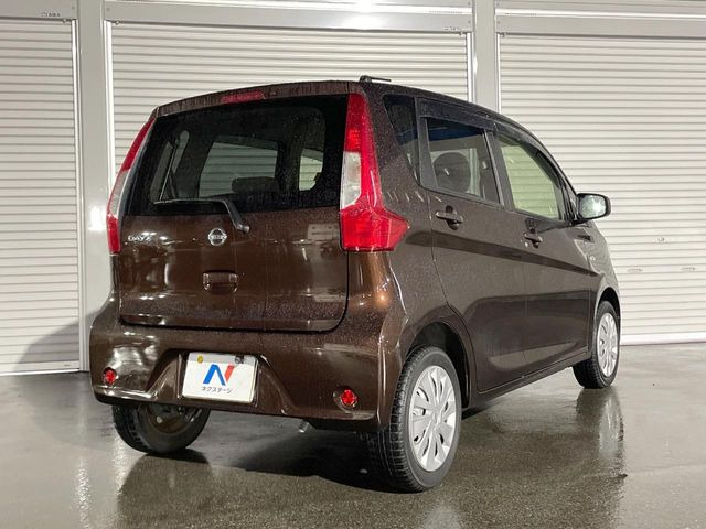 ☆全国のネクステージからお取り寄せが可能※!遠方の店舗に展示してあるクルマが気になる場合も、最寄りの店舗でご覧いただくことが可能です!是非私たちに要望をお聞かせください!※別途費用