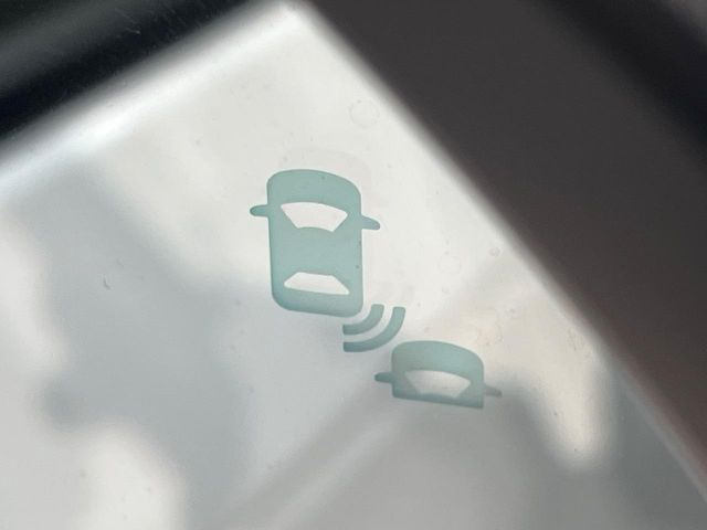 �y�u���C���h�X�|�b�g�C���t�H���[�V�����z���s���A�h�A�~���[�̎��p�ɂȂ�₷���ӏ��Ɍ㑱�Ԃ��ڋ߂���ƃT�C�h�~���[�t�߂Ɍx����\���A�h���C�o�[�ɒ��ӊ��N�����Ă���܂��B