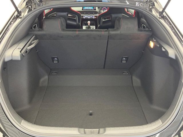 ���Q�b�W���[���́A��e�ʂ̃X�y�[�X���m�ہB���i�̂����������烌�W���[�܂ŁA���L�����􂵂Ă���܂�!�܂��A���A�V�[�g��|�����ƂŃo���G�[�V�����L���ɂ��g�����������܂��B