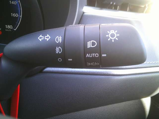 �I�[�g���C�g�V�X�e��!���̖͂��邳�����m���Ď����Ń��C�g�_��!�g���l���Ȃǂŕ֗��ł�!