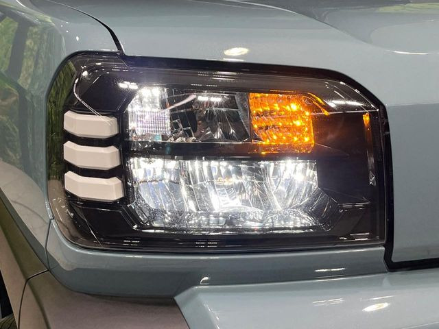 �yLED�w�b�h���C�g�z���V����ԑ��s�����ǍD�Ȏ��E���m�ۂ����S���ĉ^�]�ł��鍂�P�xLED�w�b�h���C�g�𑕔�!�_�����x�������A����d�͂��}�����Ă��܂��B