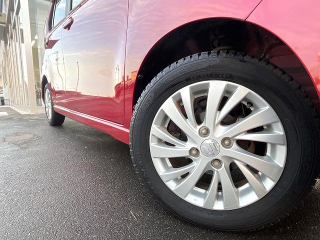 �y�����A���~�z�C�[���z�O�ςɃ}�b�`���������A���~�z�C�[���𑕒����Ă���܂��B�e��ЊO�A���~�z�C�[����A�X�^�b�h���X�^�C�����戵�����Ă���܂��B���񂲑��k����������