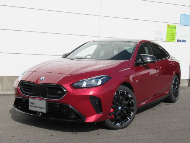 2シリーズグランクーペM235 xドライブ 4WD