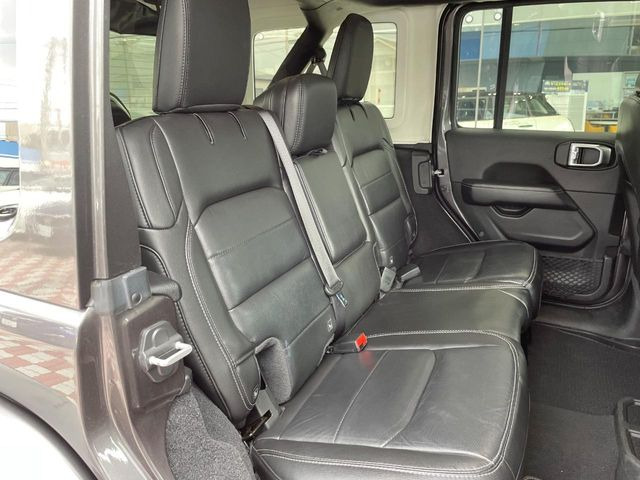 ���㕔���Ȃ��C�ɂȂ�悤�ȃL�Y�E�����ւ��蓙�A�傫�ȃ_���[�W�͂Ȃ��A�ǍD�ȏ�Ԃł��B