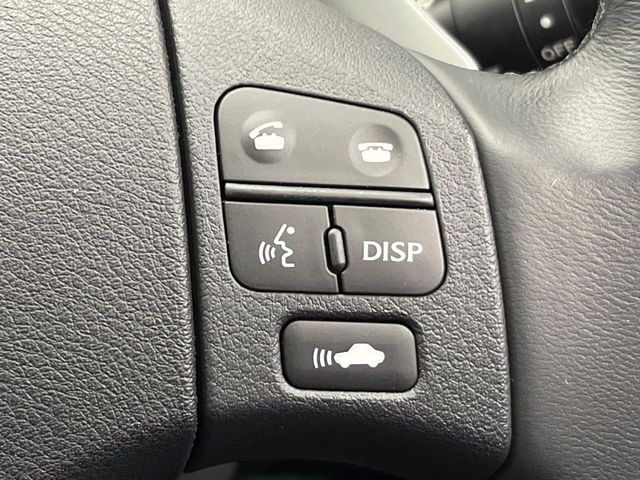 �y�v���N���b�V���Z�[�t�e�B�z�O���̎ԗ��������m���A�Փ˂������Ȏ��͌x��Œ��ӂ𑣂��A�u���[�L�𓥂ޗ͂��T�|�[�g�B�u���[�L�𓥂߂Ȃ������ꍇ�͏Փ˔�Q�y���u���[�L���쓮�A�Փˉ�����T�|�[�g���܂��B