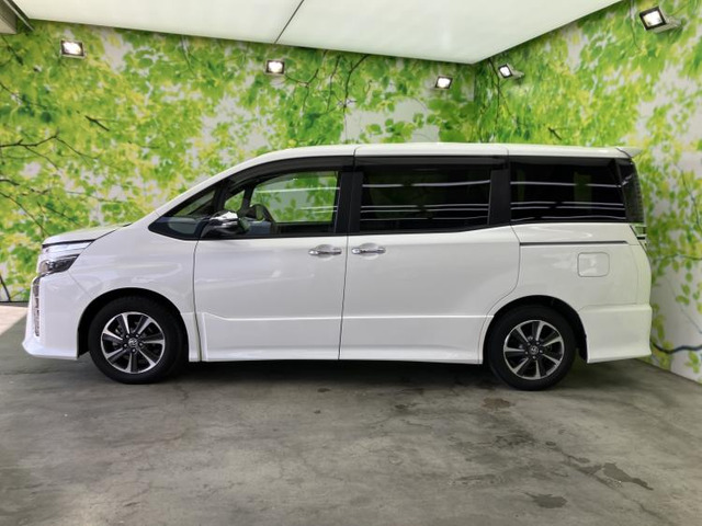 ヴォクシー2.0 ZS 煌III